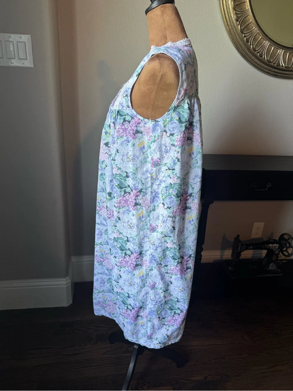 Eileen West Floral Cotton Traditional Nightgown Pintuck Lace Trim Cottagecore S